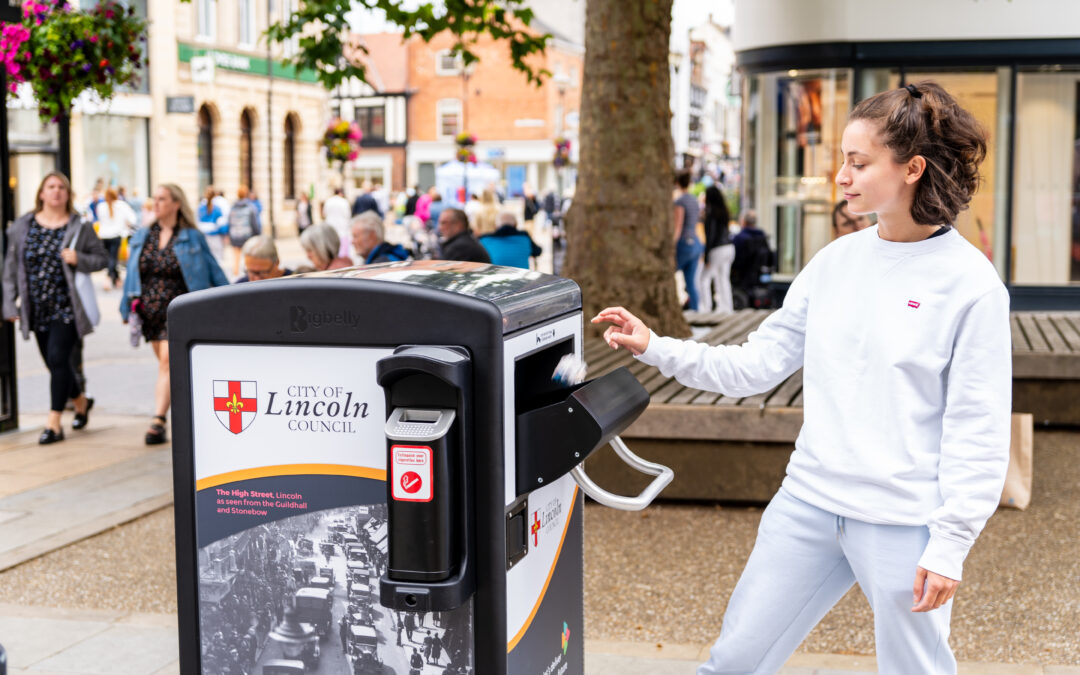 Lincoln: Solar-Powered Bins Cut Wind-Blown Litter in City Centre